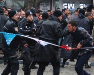 mhpliler_ile_hdpliler_birbirine_girdi