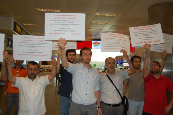 ataturk_havalimani_gazze_proresto_1