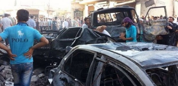 sinirda_bombali_arac_patladi_40_olu