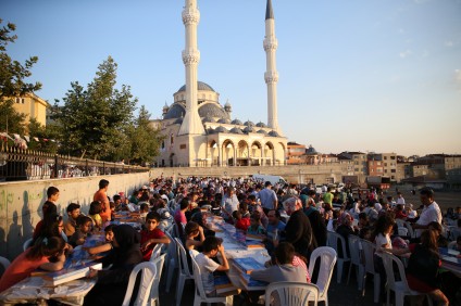 uhud_cami_iftar