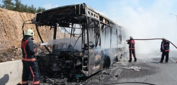 yanan_otobuse_10_numara_yap_incelemesi