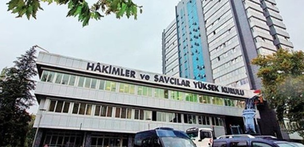 avukatlar_hsyk_onunde_eylem_yapti