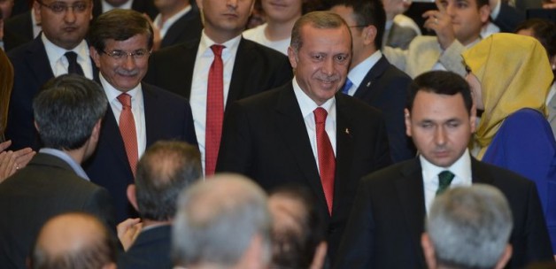 erdogan_basbakan_ahmet_davutoglu_kardesim