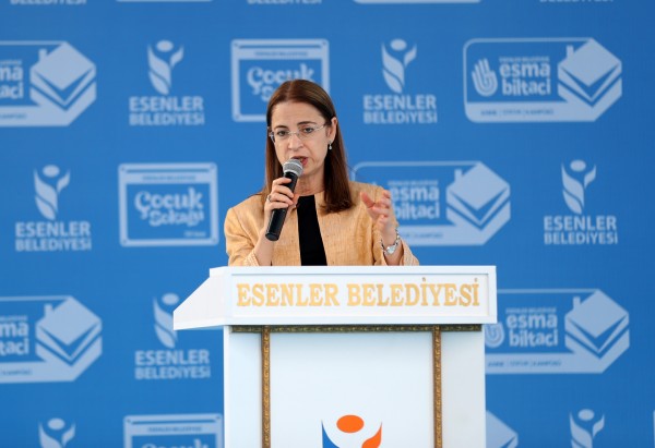 aysenur_islam_esenler_cocuk_sokagi