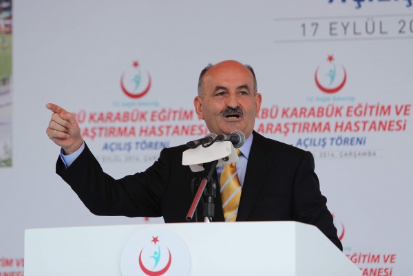 KARABÜK EĞİTİM VE ARAŞTIRMA HASTANESİ AÇILIŞ TÖRENİ SAĞLIK BAKANI MEHMET MÜEZZİNOĞLU: “SAĞLIKÇIYA EL KALDIRAN YASAL DÜZENLEMEYLE MUTLAKA NEZARETE GİTMELİ” “MİLLET DAİMİ VE DEVAMLI OLARAK BİZİ KENDİ İKTİDARINDA TUTMAYA DEVAM EDİYOR VE DEVAM EDECEK” “SAĞLIKTA SESSİZ DEVRİMİ BAŞARDIĞIMIZ BU DÖNÜŞÜM PROJESİNDE DÜNYA BUNU TÜRKİYE NASIL BAŞARIYOR DİYE BİZE SORUYOR” AK PARTİ GENEL BAŞKAN YARDIMCISI MEHMET ALİ ŞAHİN: “İKTİDARA GELDİĞİMİZ İLK ZAMANLAR CİDDİ REFORM ADIMLAR ATILMASI HEP ÖNÜMÜZE GELİRDİ” “ÇOK ŞÜKÜR, ANKETLERDEN SAĞLIK HİZMETLERİNDE MEMNUNİYETLER ÖNE ÇIKIYOR”