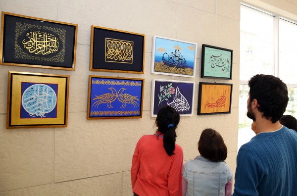 husni-hat-sergisi-esenler