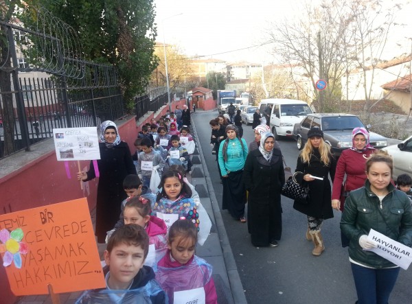 esenler-ayvalidere-ilkogretim-cevre-temizligi-2