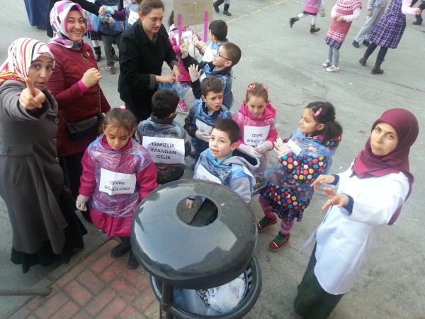 esenler-ayvalidere-ilkogretim-cevre-temizligi-4