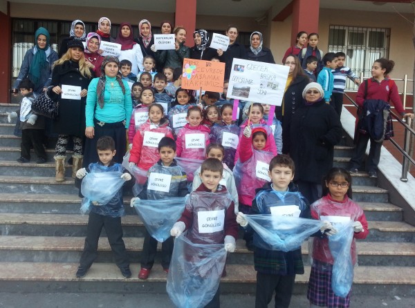 esenler-ayvalidere-ilkogretim-cevre-temizligi-5