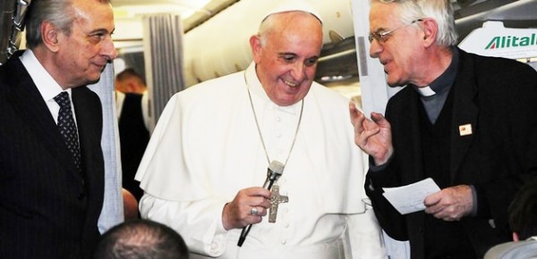 papadan_italya_yolunda_flas_turkiye_aciklamasi