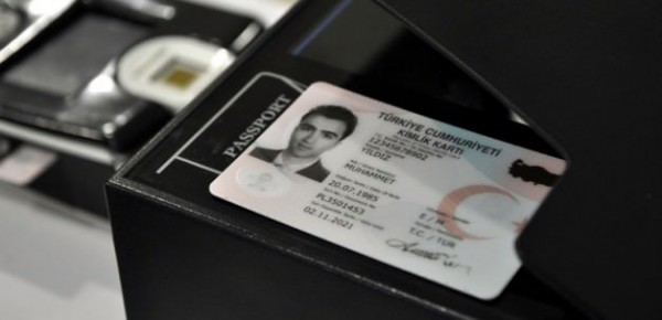 yeni-kimlik-nufus-cuzdani