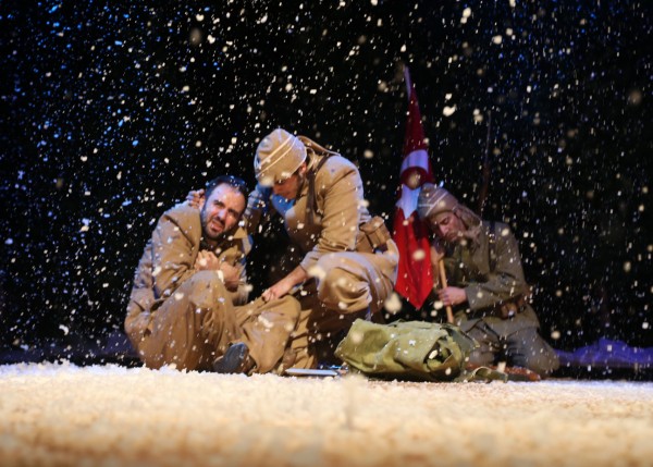 sarikamis_tiyatro_oyunu