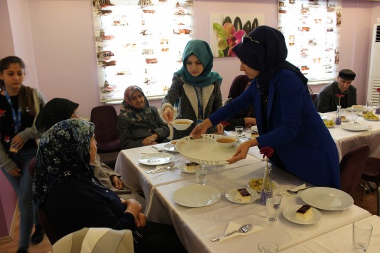 esenler_yaslilar_gunu